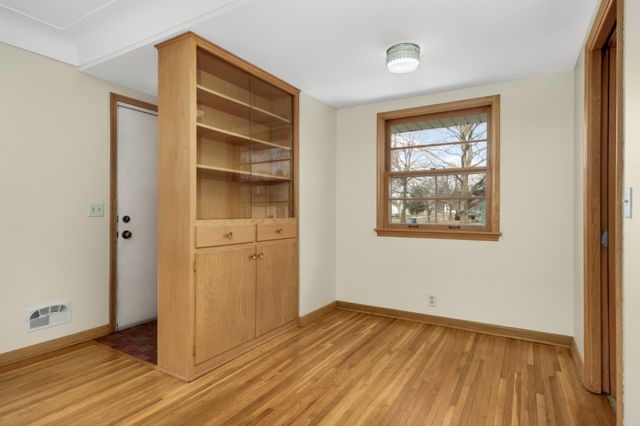 7501 Clinton Avenue, Richfield, MN 55423