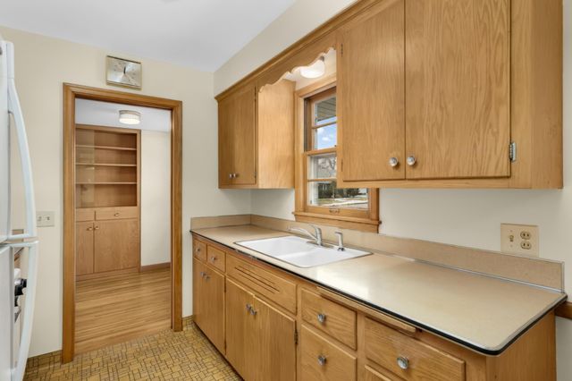 7501 Clinton Avenue, Richfield, MN 55423