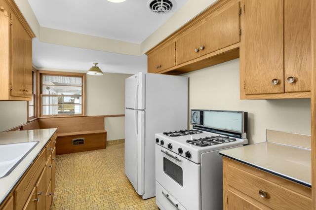 7501 Clinton Avenue, Richfield, MN 55423