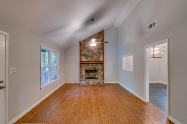 100 Lakeside Drive, Covington, GA 30016