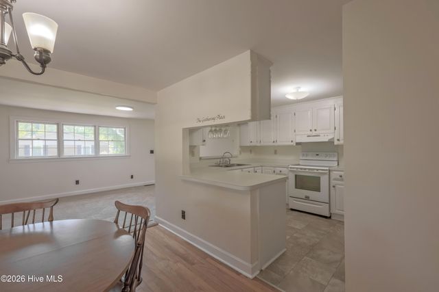 113 W Church Street, Beulaville, NC 28518