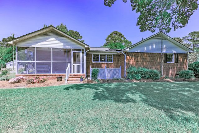 113 W Church Street, Beulaville, NC 28518