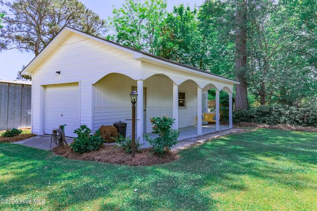 113 W Church Street, Beulaville, NC 28518