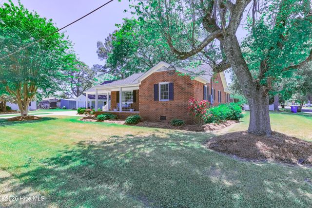 113 W Church Street, Beulaville, NC 28518