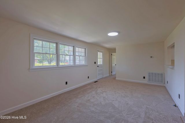 113 W Church Street, Beulaville, NC 28518