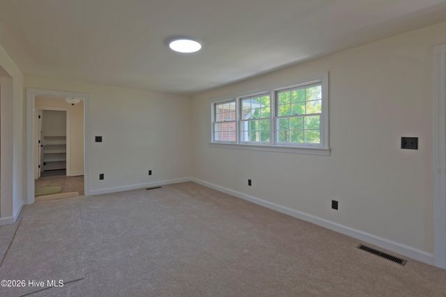 113 W Church Street, Beulaville, NC 28518