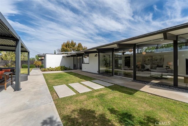 1830 N Ridgewood Street, Orange, CA 92865