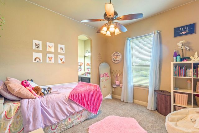 108 Oak Creek Drive, Springtown, TX 76082