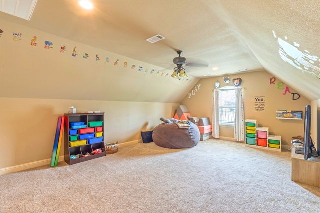 108 Oak Creek Drive, Springtown, TX 76082