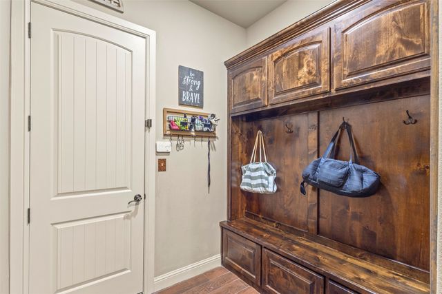 108 Oak Creek Drive, Springtown, TX 76082