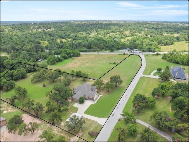 108 Oak Creek Drive, Springtown, TX 76082