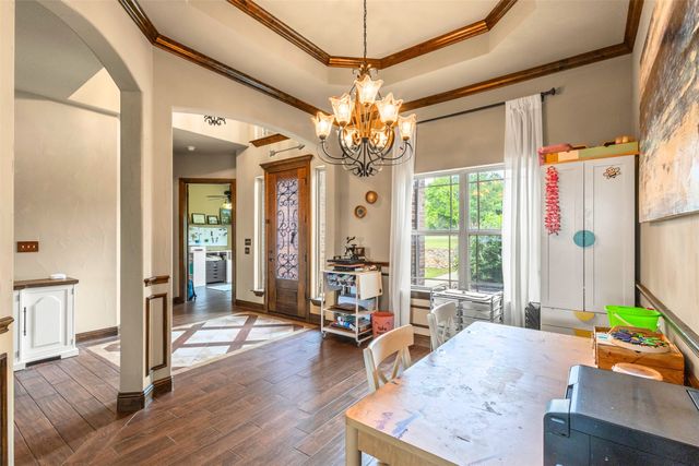 108 Oak Creek Drive, Springtown, TX 76082