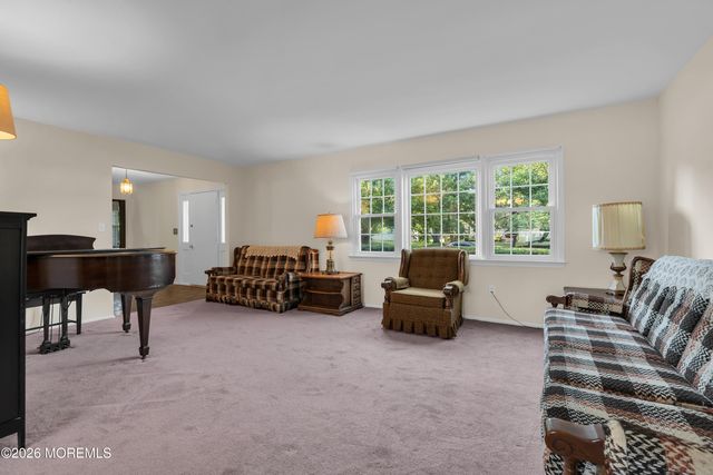 135 Coachman Drive N, Freehold, NJ 07728