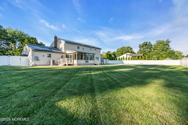 135 Coachman Drive N, Freehold, NJ 07728