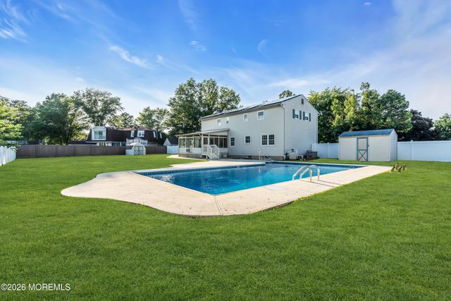 135 Coachman Drive N, Freehold, NJ 07728