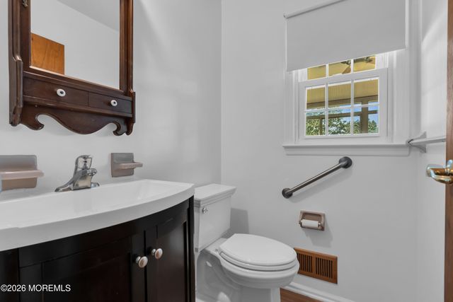 135 Coachman Drive N, Freehold, NJ 07728