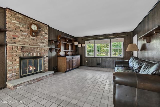 135 Coachman Drive N, Freehold, NJ 07728
