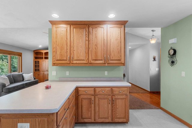 N9432 LOGAN LANE, Appleton, WI 54915
