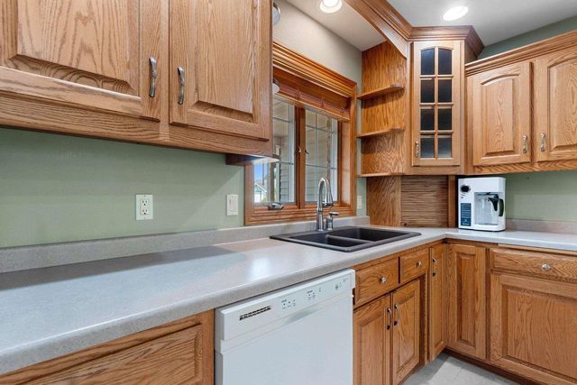 N9432 LOGAN LANE, Appleton, WI 54915