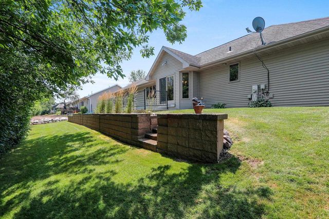 N9432 LOGAN LANE, Appleton, WI 54915