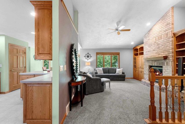 N9432 LOGAN LANE, Appleton, WI 54915