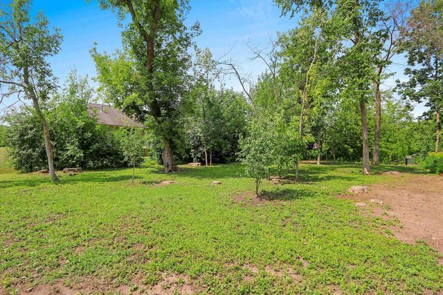 N9432 LOGAN LANE, Appleton, WI 54915