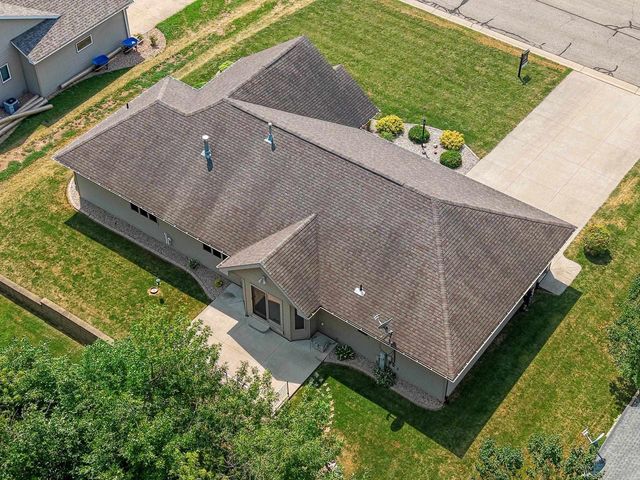 N9432 LOGAN LANE, Appleton, WI 54915