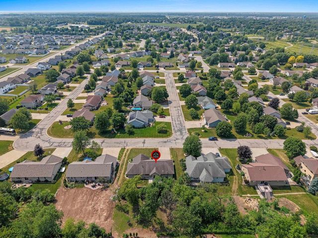 N9432 LOGAN LANE, Appleton, WI 54915