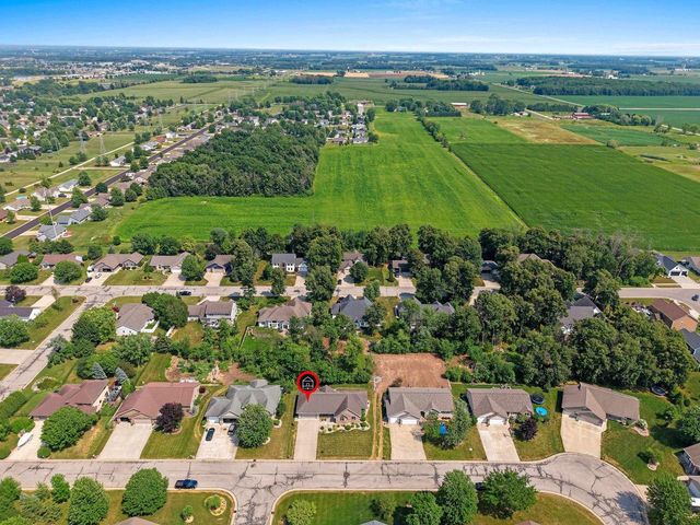 N9432 LOGAN LANE, Appleton, WI 54915