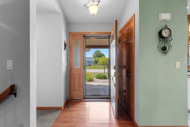 N9432 LOGAN LANE, Appleton, WI 54915