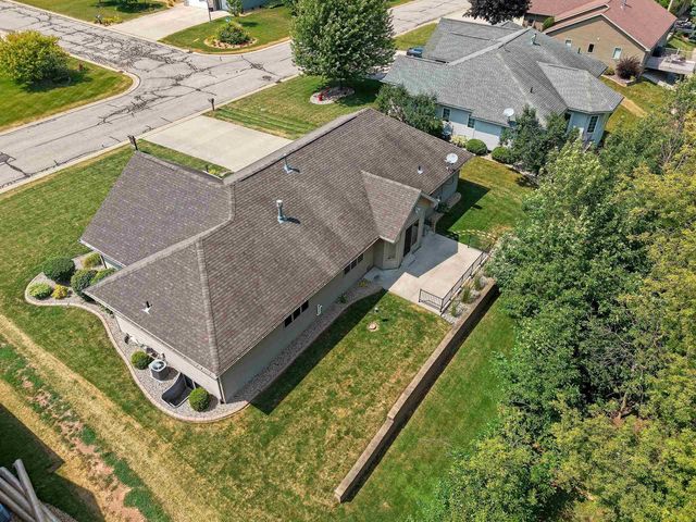 N9432 LOGAN LANE, Appleton, WI 54915
