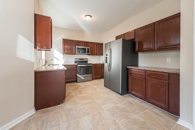 10540 WINDSOR PARK Drive, Alpharetta, GA 30022