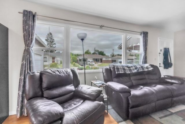 3208 Merrywood Dr, Sacramento, CA 95825