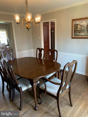 1465 CANDLEBROOK DR, Dresher, PA 19025