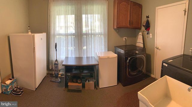 1465 CANDLEBROOK DR, Dresher, PA 19025