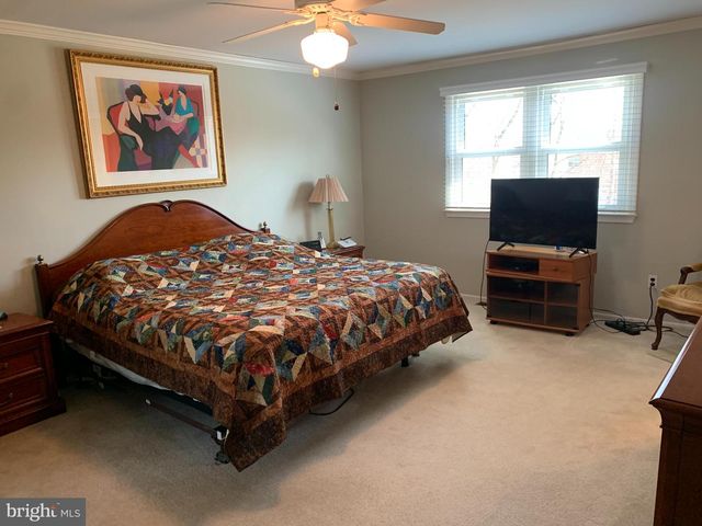 1465 CANDLEBROOK DR, Dresher, PA 19025