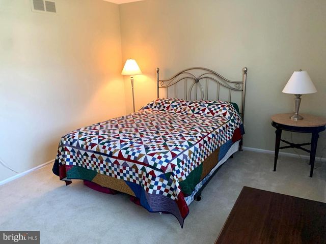 1465 CANDLEBROOK DR, Dresher, PA 19025