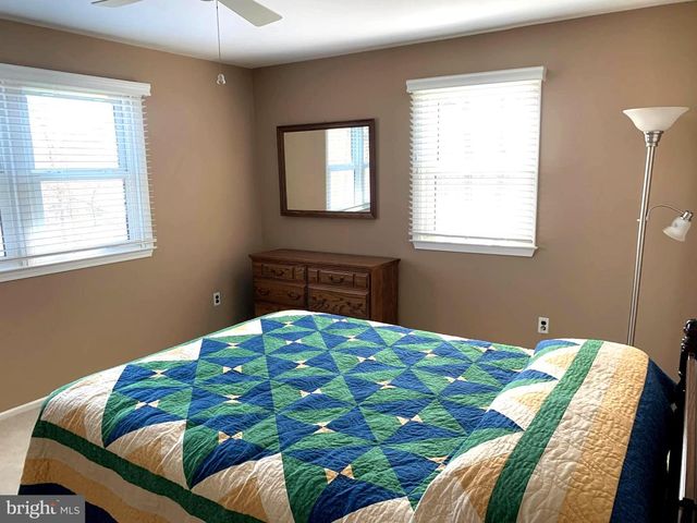 1465 CANDLEBROOK DR, Dresher, PA 19025