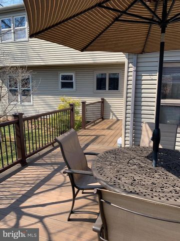 1465 CANDLEBROOK DR, Dresher, PA 19025