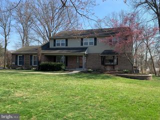 1465 CANDLEBROOK DR, Dresher, PA 19025