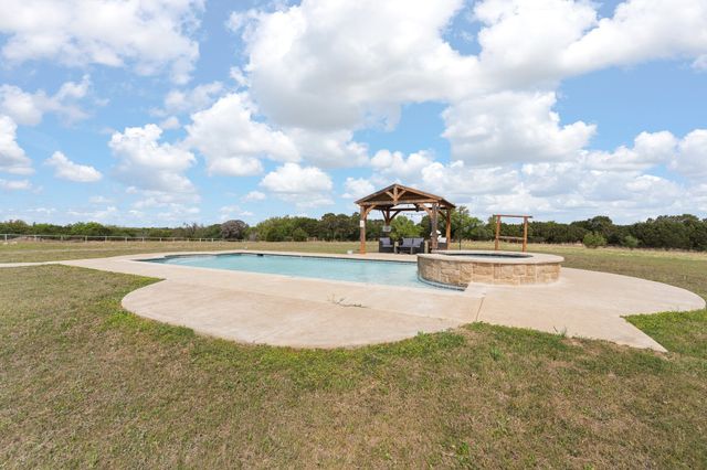 3119 County Road 2730, Glen Rose, TX 76043