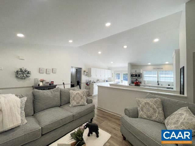 31 LAGUNA RD, Palmyra, VA 22963