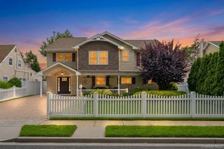 41 Miller Place, Levittown, NY 11756