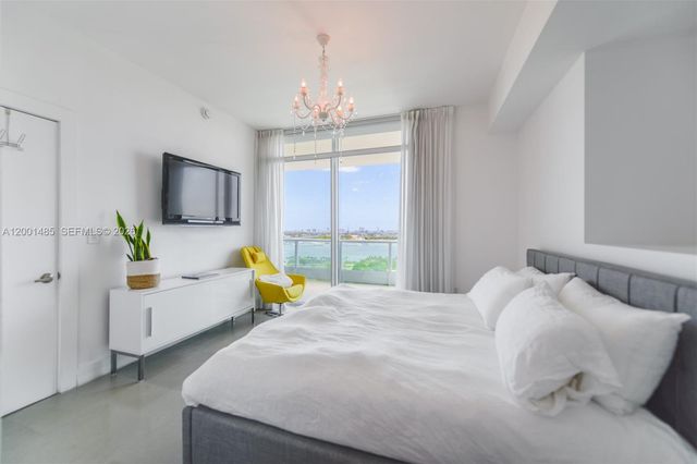 900 Biscayne Blvd 2104, Miami, FL 33132