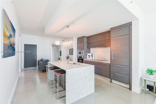 900 Biscayne Blvd 2104, Miami, FL 33132