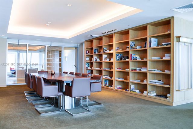 900 Biscayne Blvd 2104, Miami, FL 33132