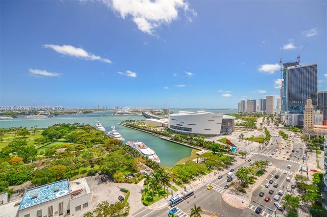 900 Biscayne Blvd 2104, Miami, FL 33132