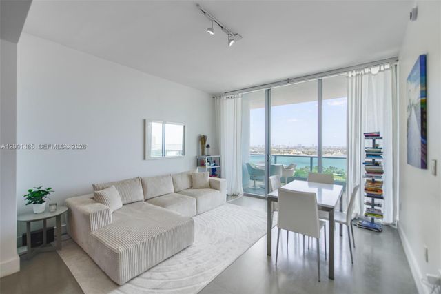 900 Biscayne Blvd 2104, Miami, FL 33132