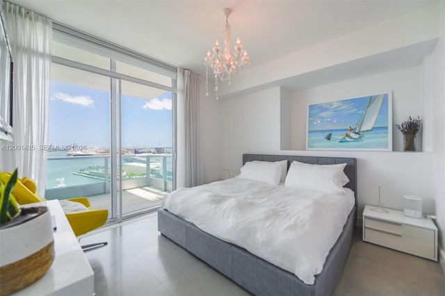 900 Biscayne Blvd 2104, Miami, FL 33132