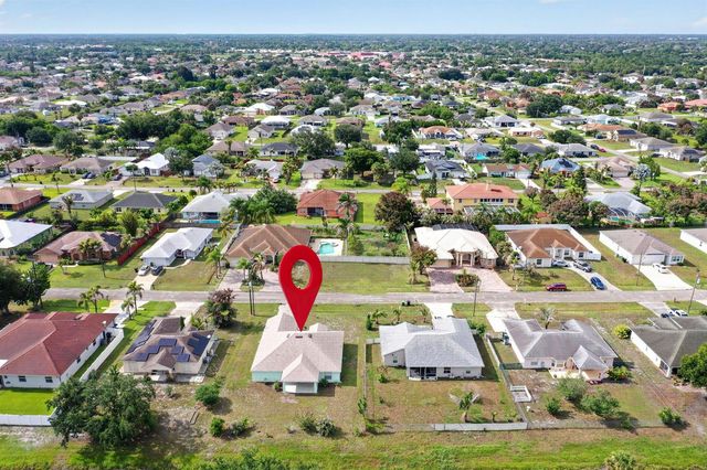 522 SW Mccomb Avenue, Port St. Lucie, FL 34953